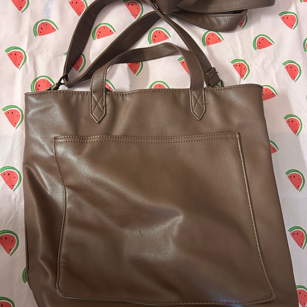 Thirty one Elegant Brown purse with matching zipper pouch